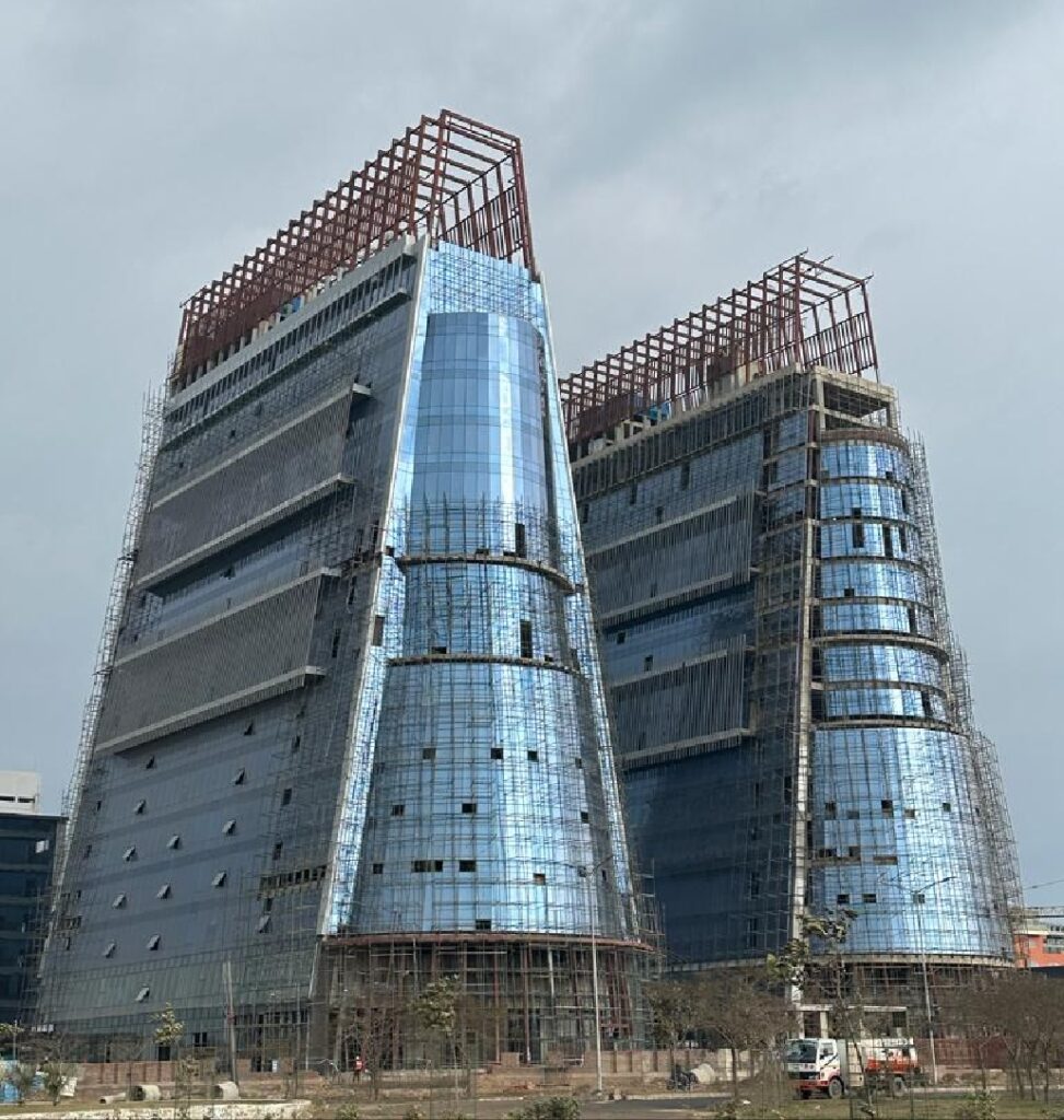 ImportedPhoto 1707293082320 973x1024